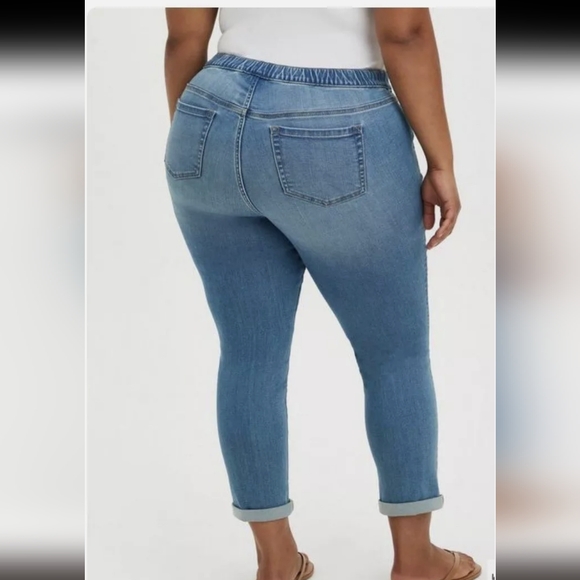 TORRID Pull On Boyfriend Jeans 3XL - Picture 2 of 10